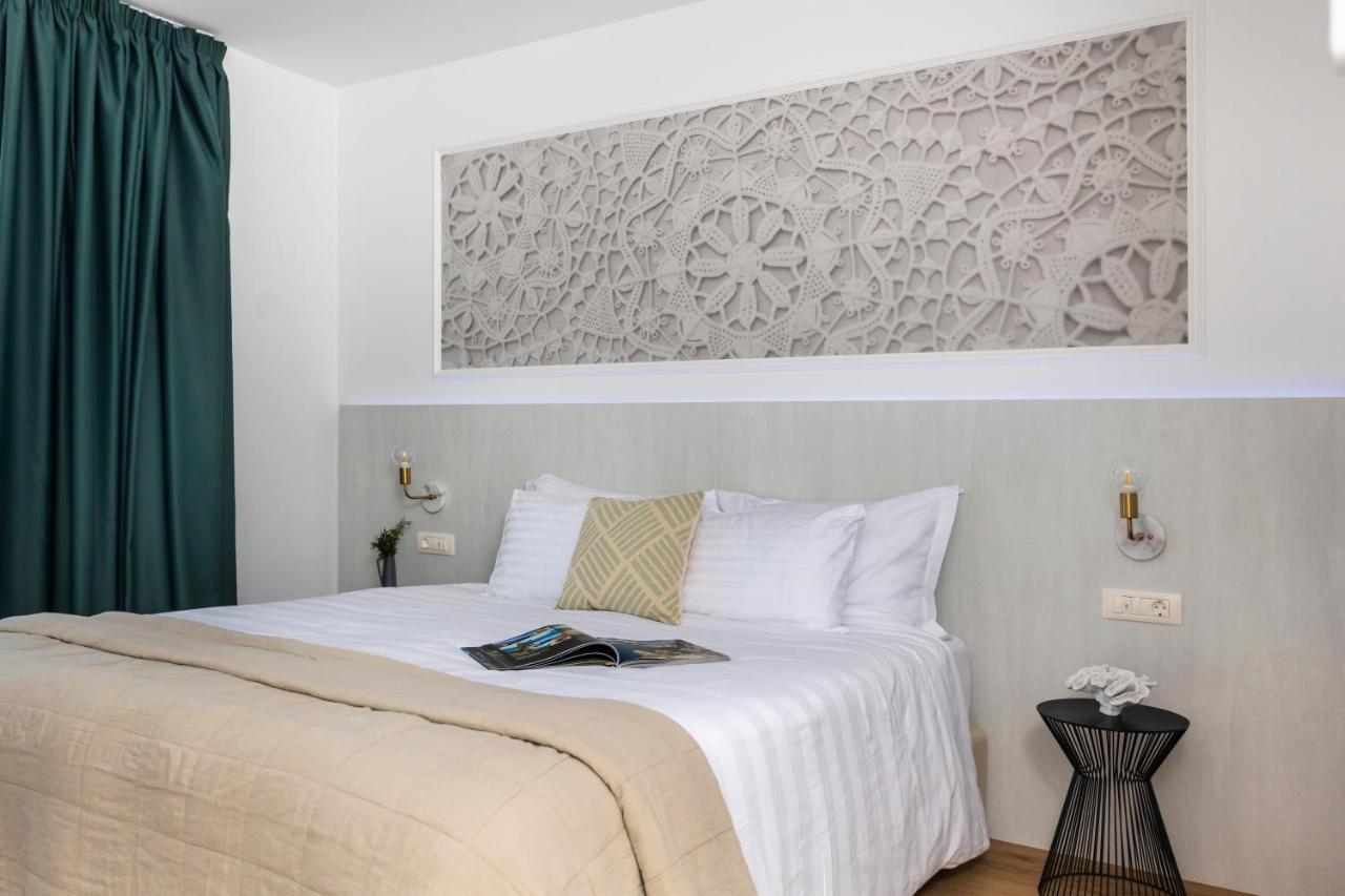 Hotel In Excelsis 诺瓦利娅 外观 照片